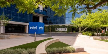U.S. Government Injects $8.9 Billion into Intel, Acquires 9.9% Passive Stake